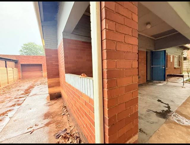 3 BEDROOM HOUSE FOR SALE IN VANDERBIJLPARK CE 1